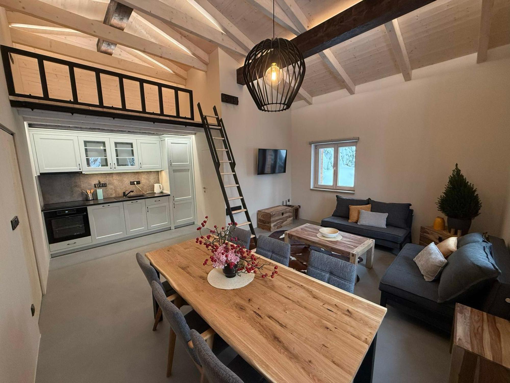 Petr - Spindleruv Mlyn Apartment *